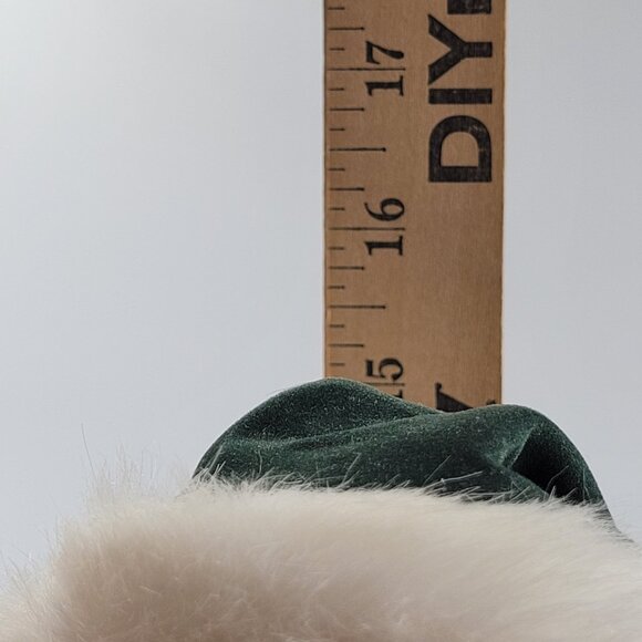 Old World 15" Santa Tree Topper Green Gold Robe with Wreath - Picture 9 of 11